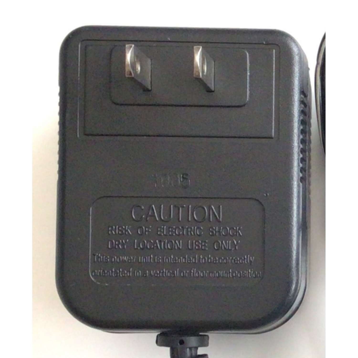 CARGADOR / ADAPTADOR DE FUENTE DE ALIMENTACION EVER GLOW / NUMERO DE PARTE DCU130040 / E135456 / ENTRADA VCA 120V 60HZ 9W / SALIDA VCD 13V 400MA  / MODELO DCU130040 - Imagen 4